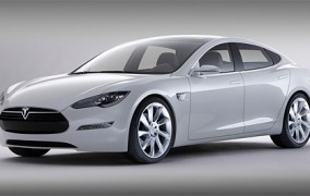 Tesla Model S vzbudzuje záujem