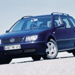 Volkswagen_Bora_Variant_1998_01