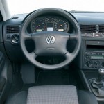 Volkswagen_Golf_IV_1997_05