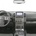 Nissan_Navara_2005_16