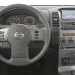 Nissan_Navara_2005_17