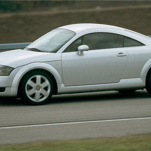 Audi-TT_Coupe_1999.jpg