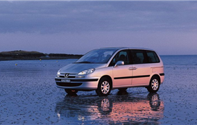 Peugeot 807 (2002-) – recenzia a skúsenosti
