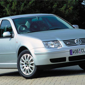 Volkswagen-Bora_1998.jpg